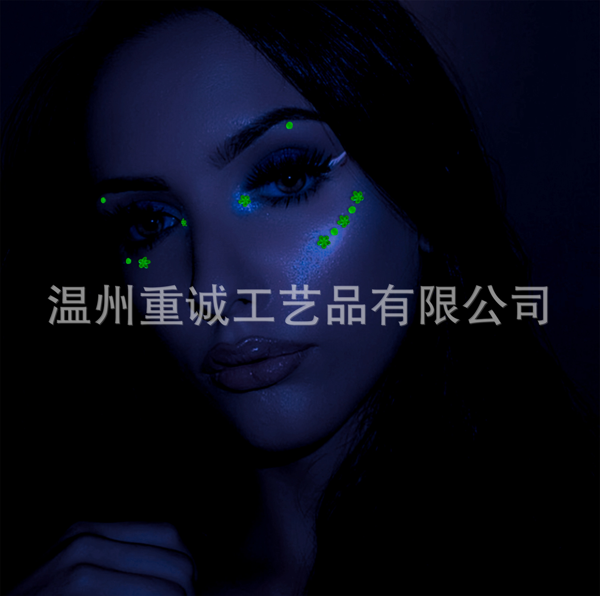 Piedras de resina autoadhesiva - Makeup reseña y precio
